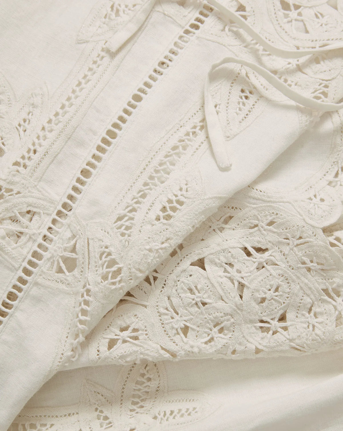 Dove White