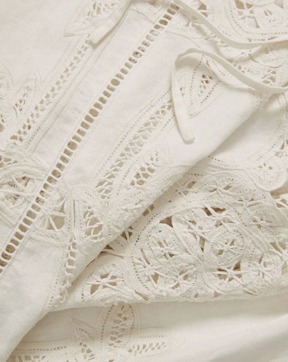 Dove White