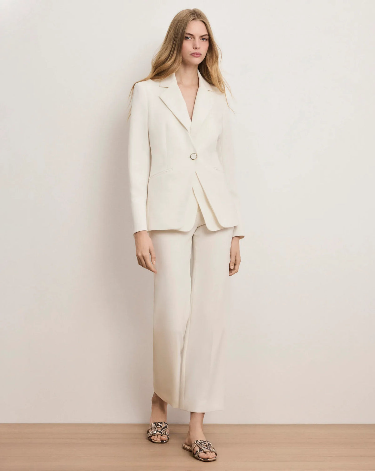 Dove White