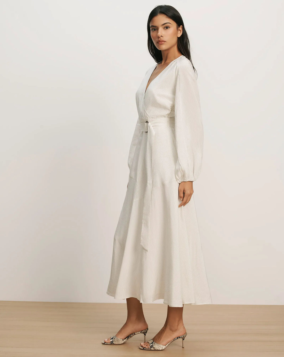 Dove White