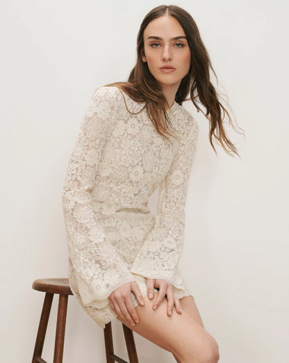 Dove White