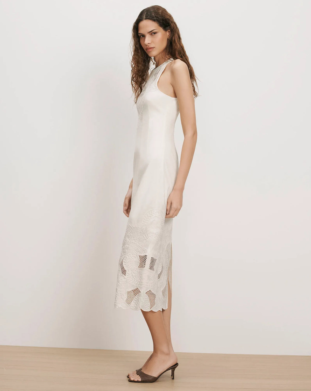 Dove White