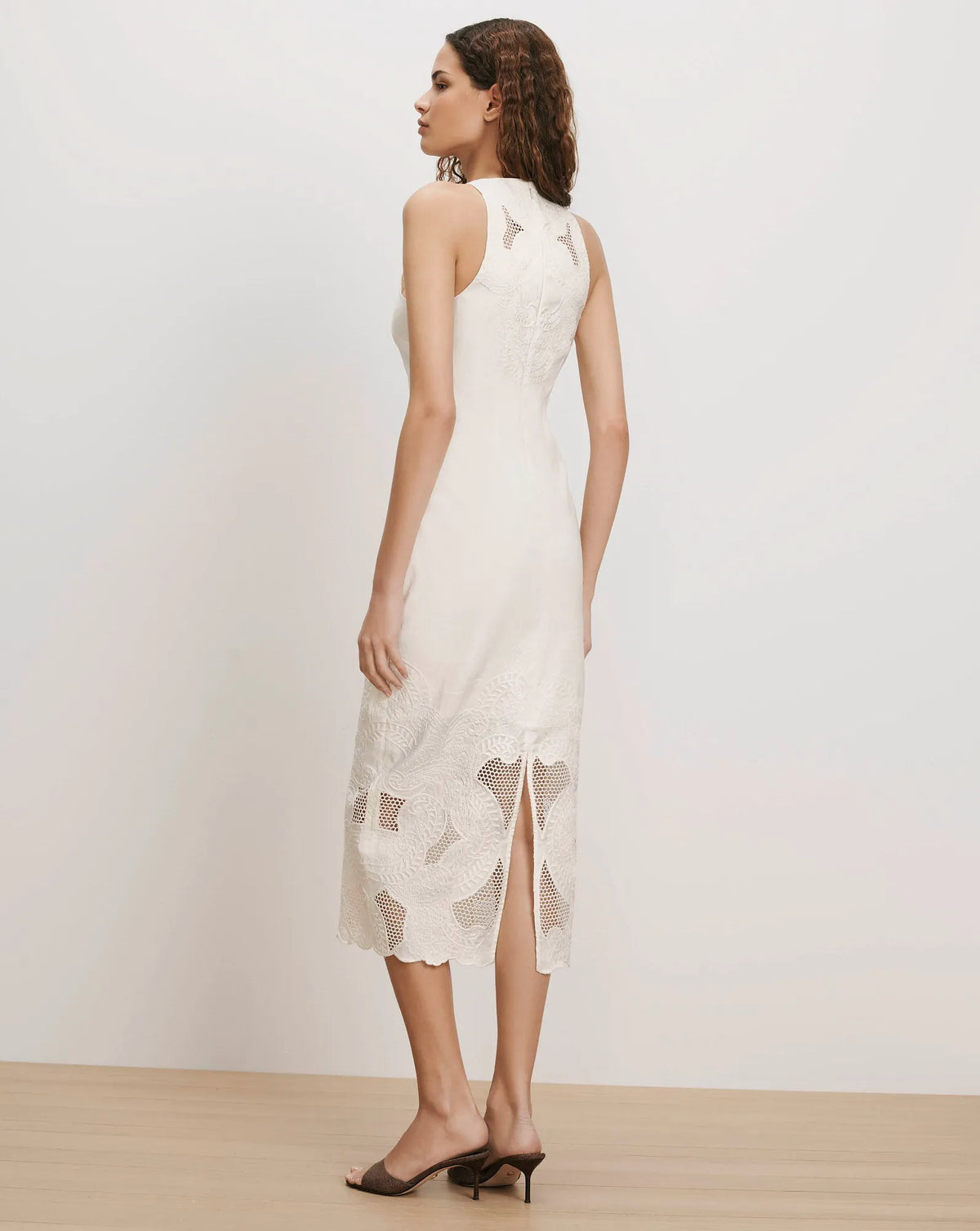 Dove White
