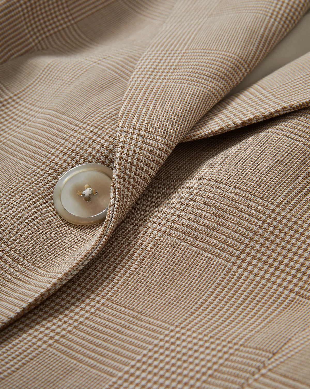 Dark Acorn/Dove White
