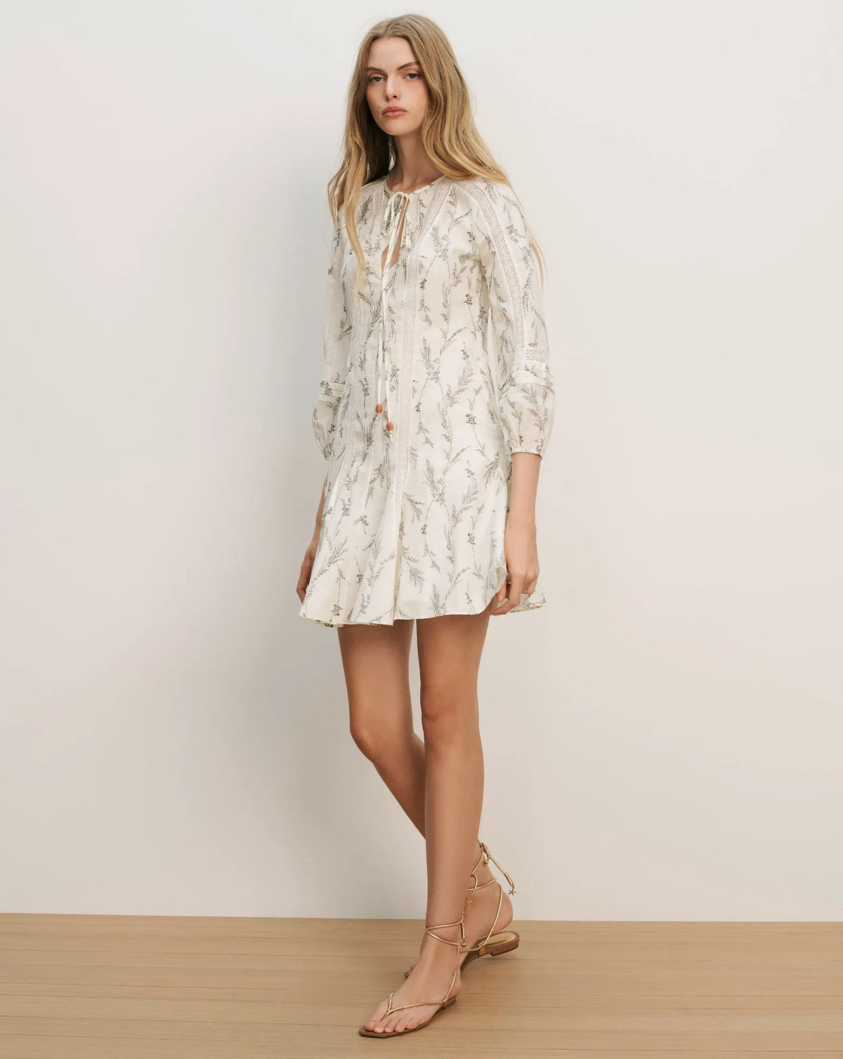 Dove White Multi