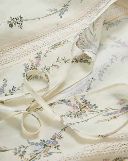 Dove White Multi