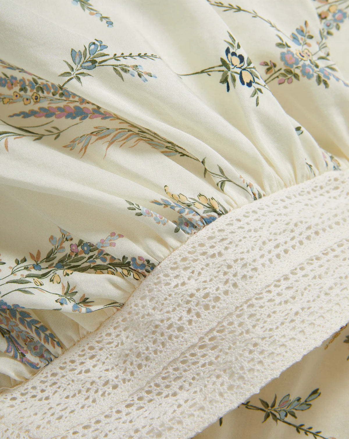 Dove White Multi